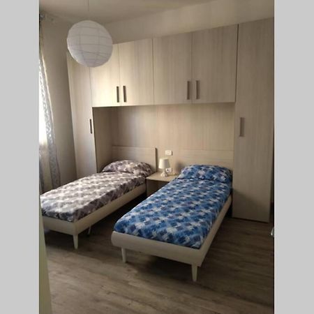 Casa "I Due Ulivi" Villa Fastiggi Pesaro Extérieur photo