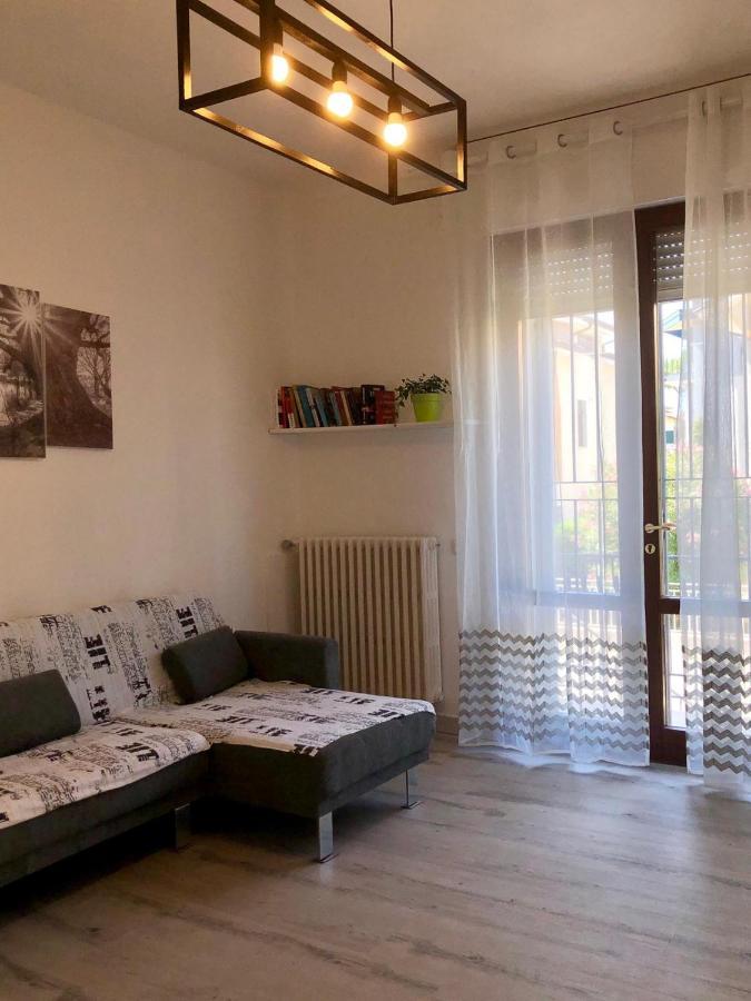 Casa "I Due Ulivi" Villa Fastiggi Pesaro Extérieur photo